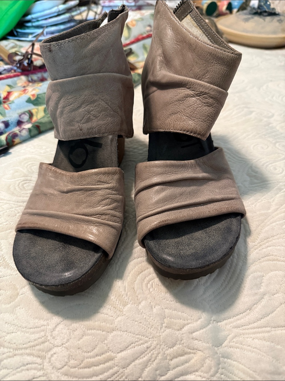 OTBT Taupe Fold-Over Leather Open-Toe Sandals